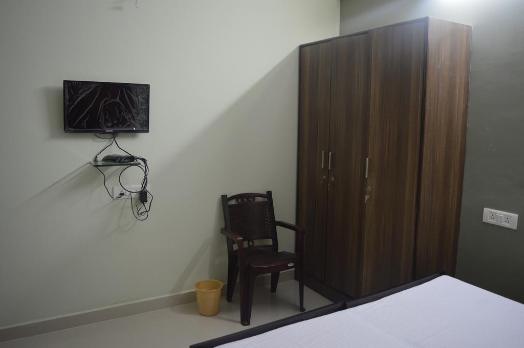 Sri Balaji Guest House Bangalore Exteriör bild
